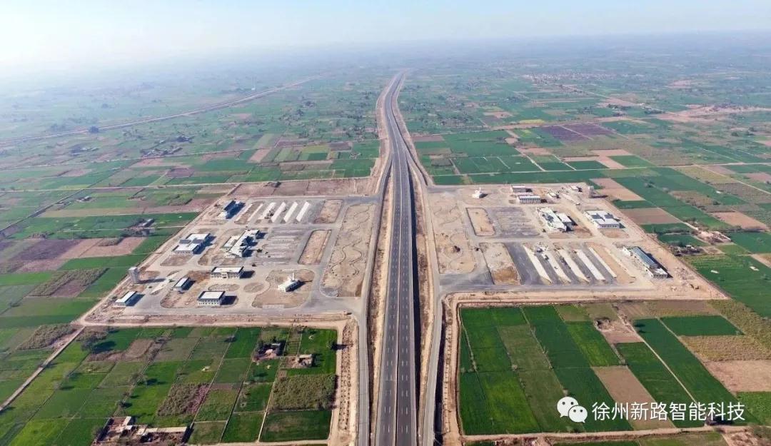 新路科技滑模機攻堅克難創佳績，中鐵二十局海外工程再獲好評！